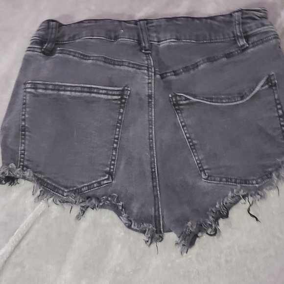 Jean Shorts - Picture 2 of 3